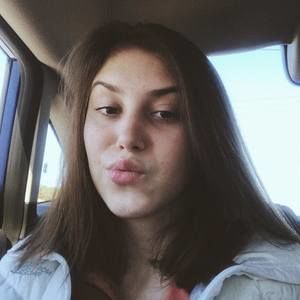 Meet your Posher, Abigail